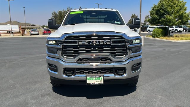 2026 RAM 3500 Chassis Tradesman - Photo 8