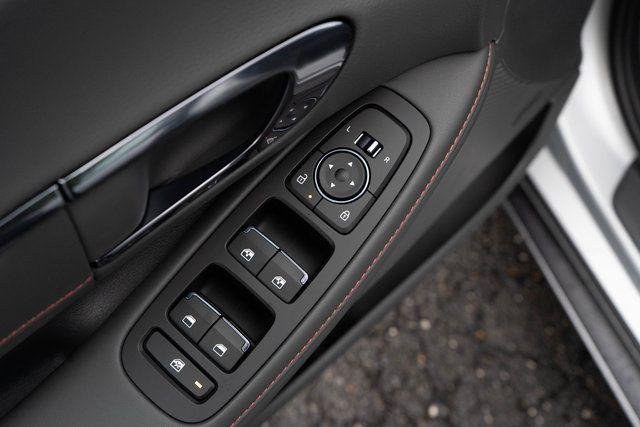 2025 Hyundai Sonata N Line - Photo 13