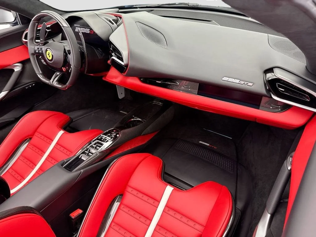 Used 2025 Azzurro La Plata Ferrari  image 25