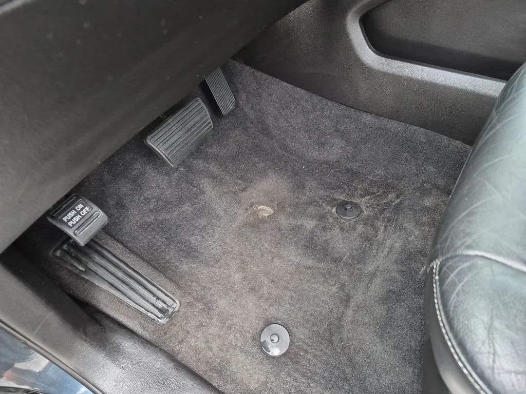 Used 2019 SHADOW GRAY METALLIC Chevrolet LT image 24