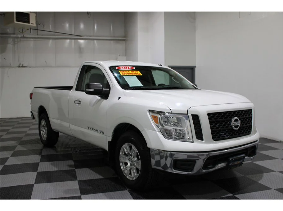 Used 2019 Glacier White Nissan SV image 3