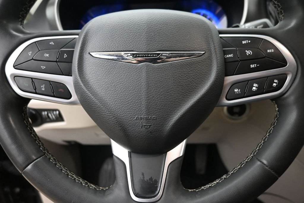 Used 2023 Gray Chrysler Touring L image 24