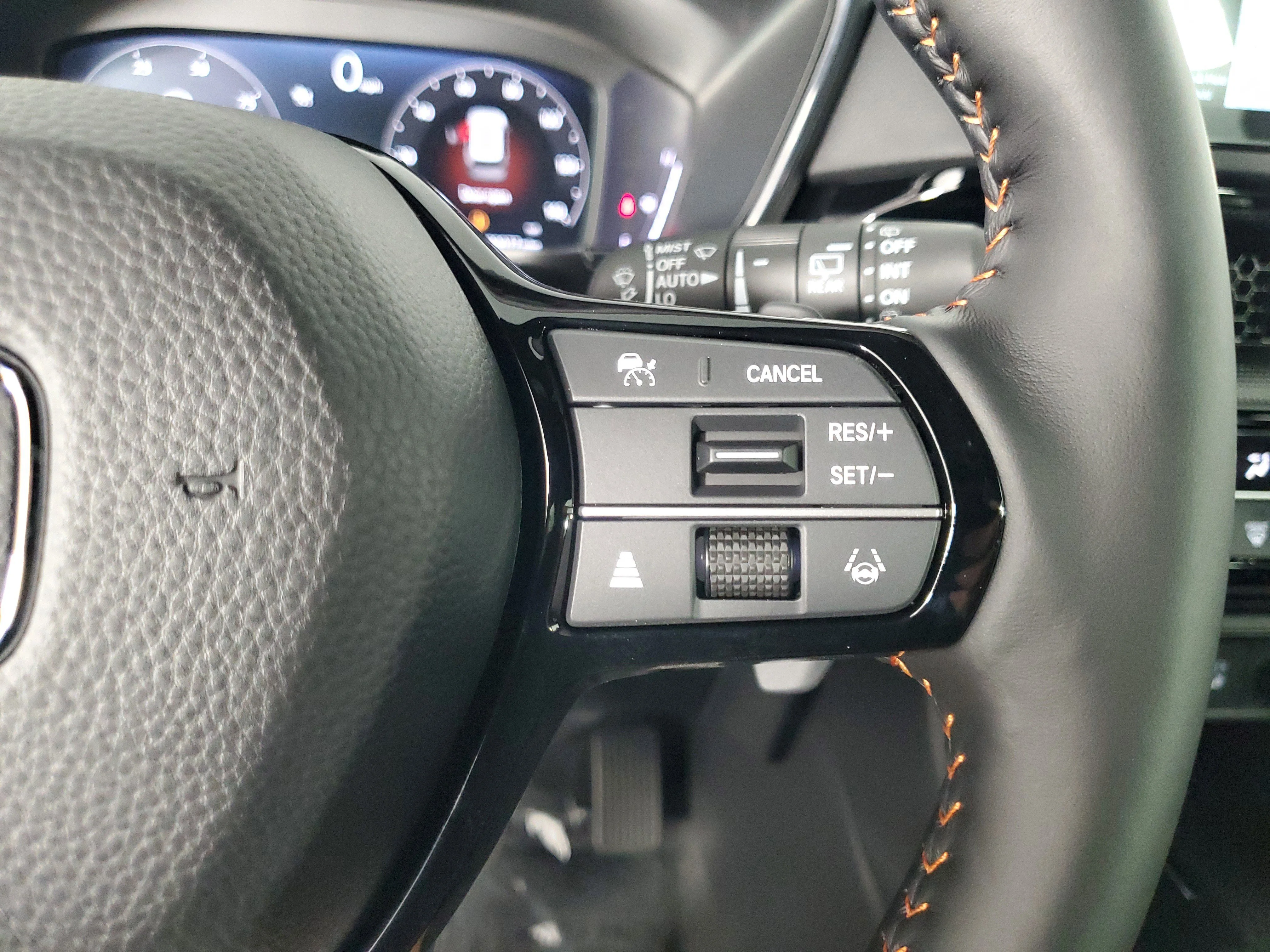 New 2026 Platinum White Pearl Honda AWD Sport Touring Hybrid image 25