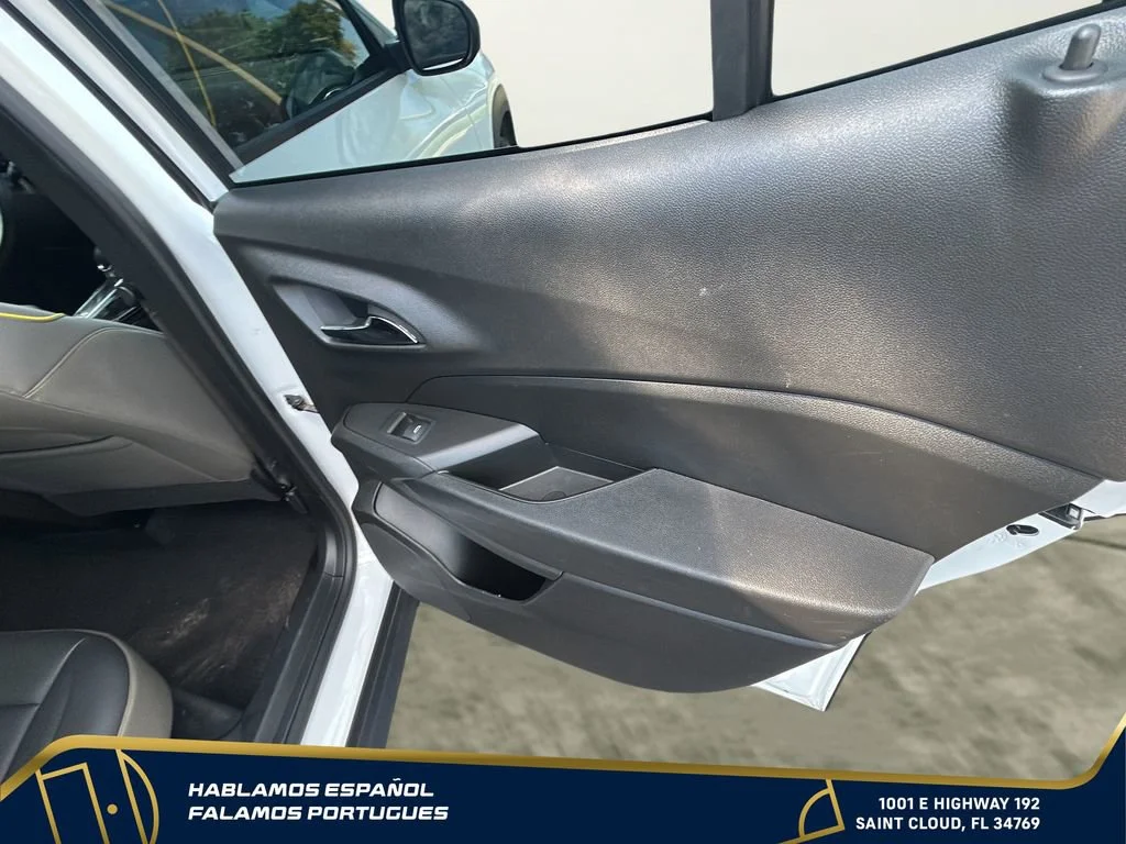 Used 2024 Summit White Chevrolet ACTIV image 26