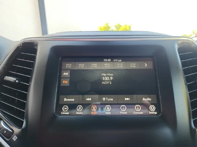 Used 2020 Red Jeep Latitude image 25