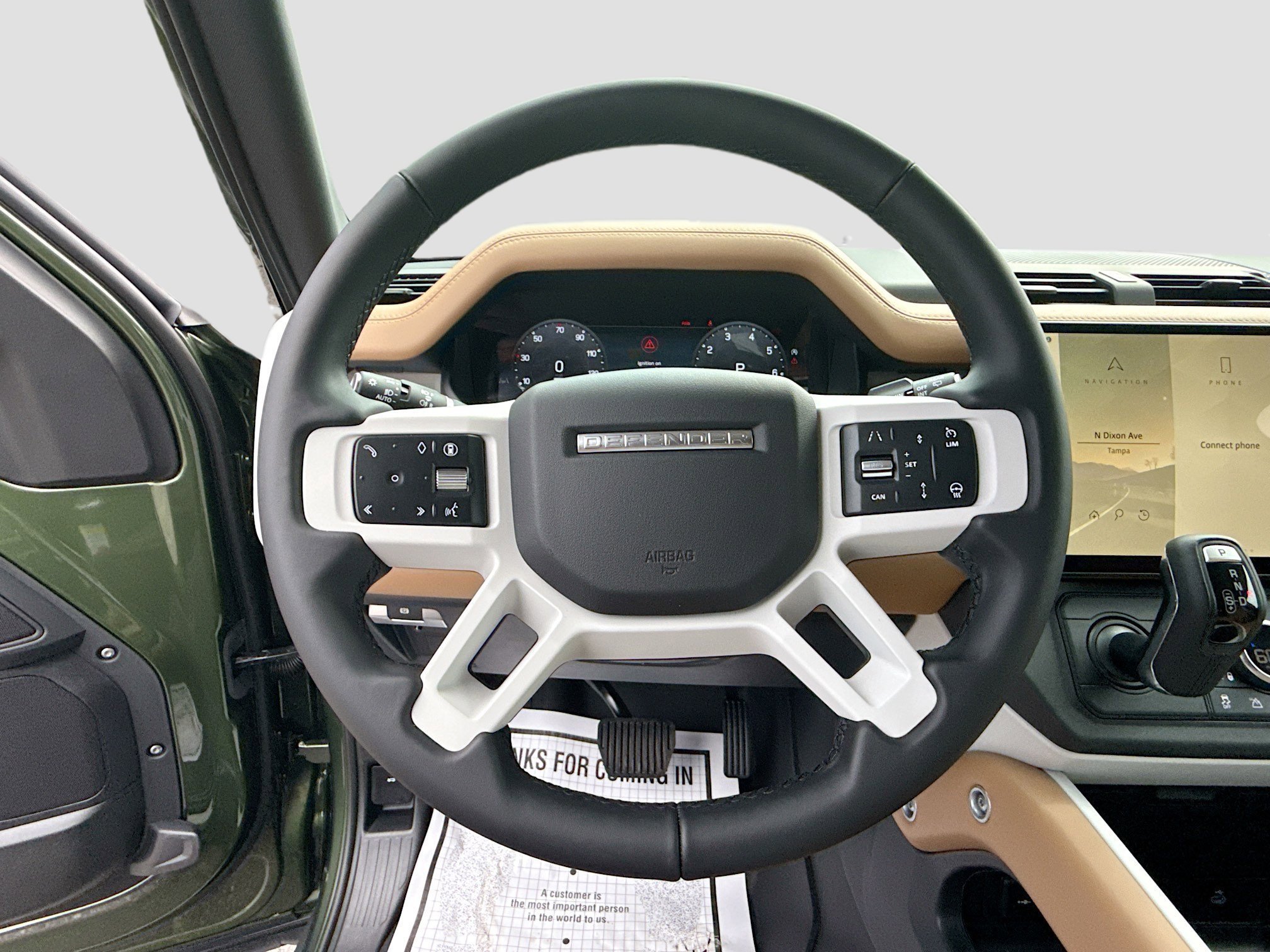 New 2026 Woolstone Green LAND ROVER X-Dynamic SE image 38