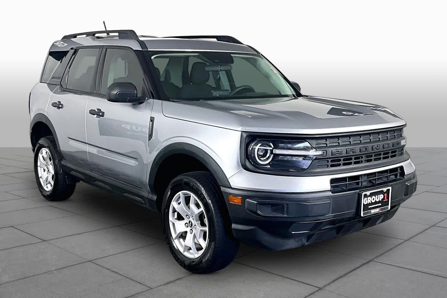 Used 2021 Iconic Silver Ford Base image 3