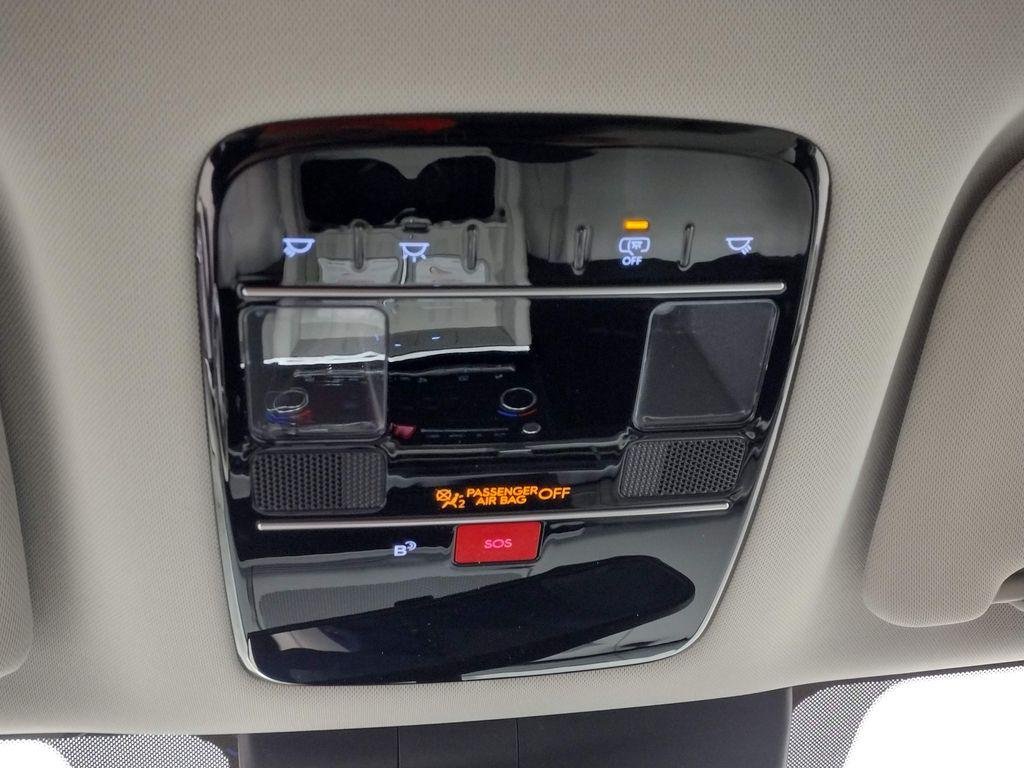 New 2026 White Hyundai SE image 33