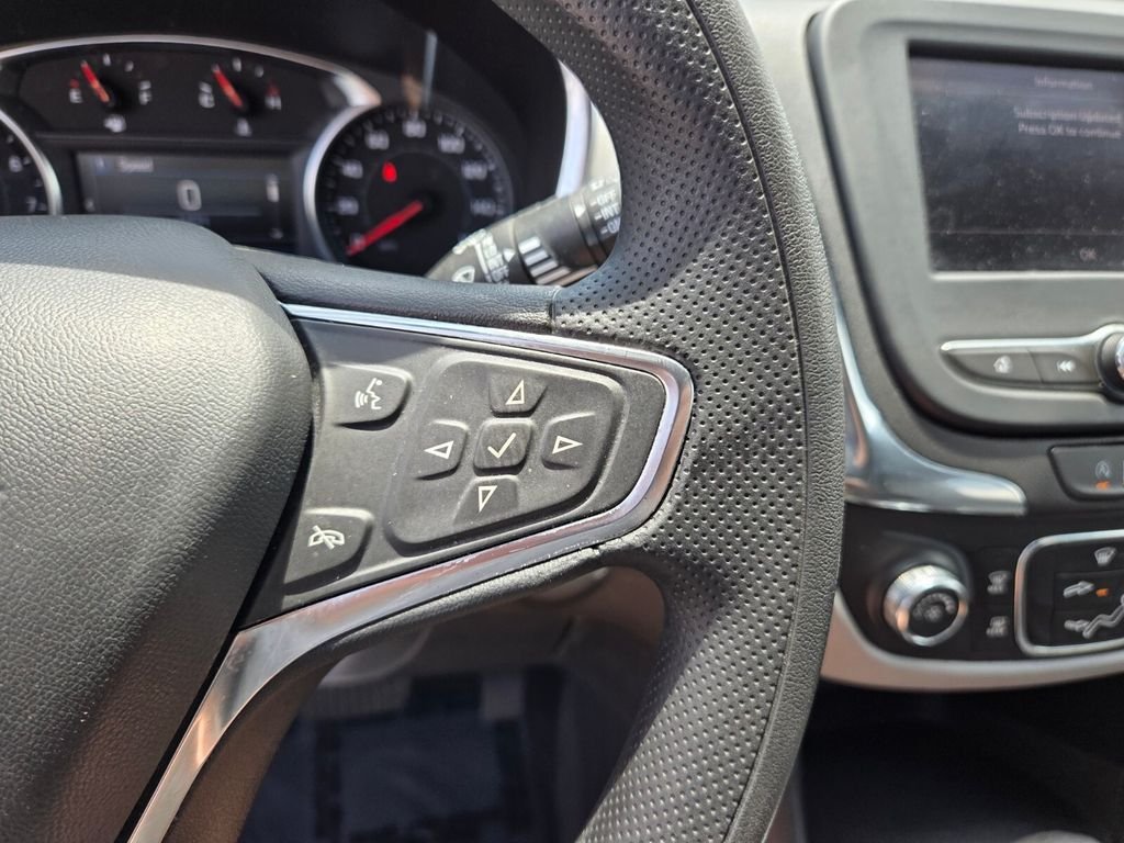 Used 2023 Gray Chevrolet LT image 31