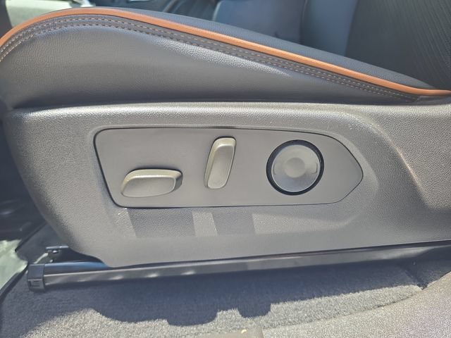 2026 GMC Canyon AT4 - Photo 18