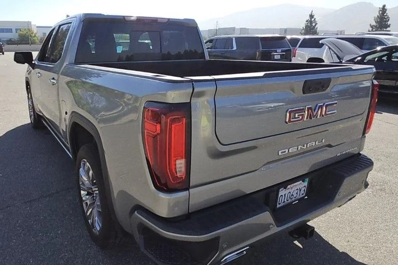 Used 2024 GMC Sierra 1500 Denali Denali with VIN 1GTUUGE89RZ121292 for sale in Kansas City