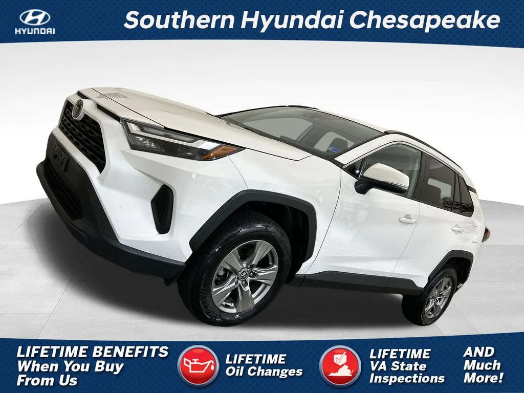 Used 2024 White Toyota XLE image 1