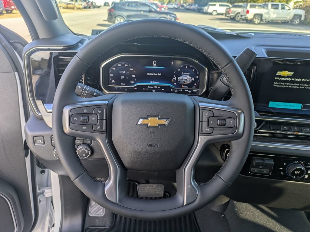 2025 Chevrolet Silverado 1500 LT - Photo 19