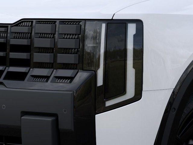 New 2027 White Kia X-Line SX image 7