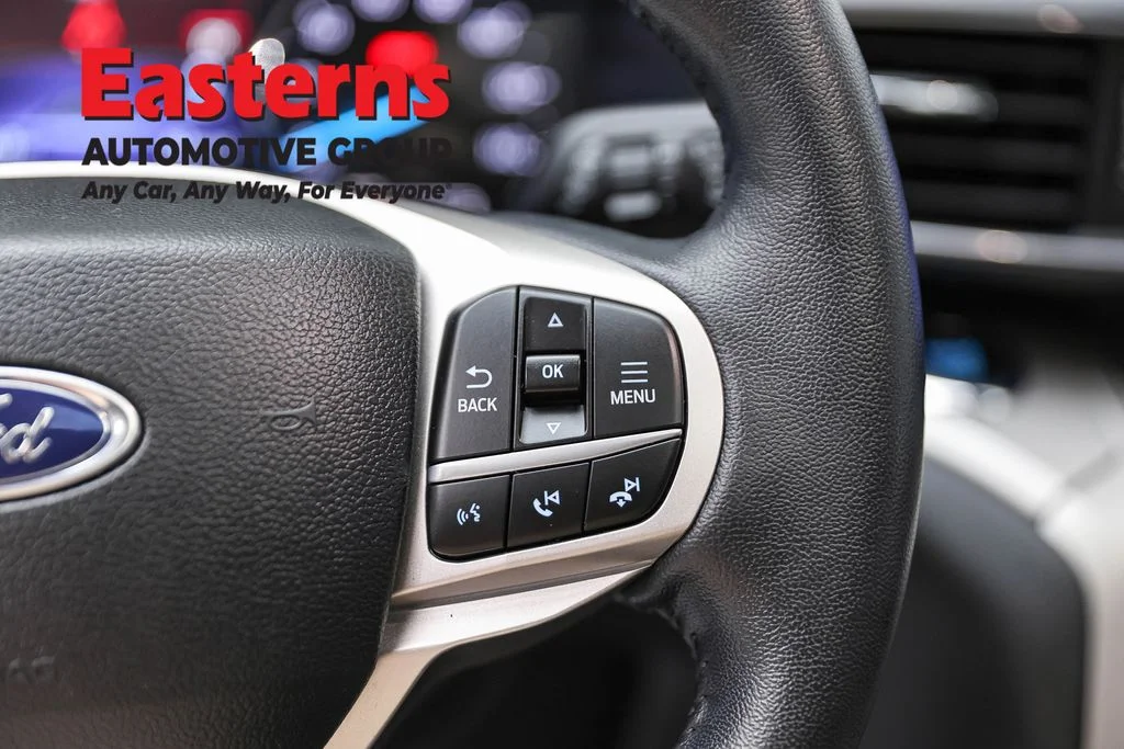 Used 2022 Black Ford XLT image 16