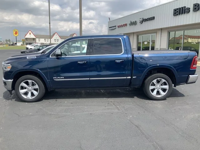 Used 2022 RAM Ram 1500 Pickup Limited with VIN 1C6SRFHT3NN121185 for sale in Kansas City