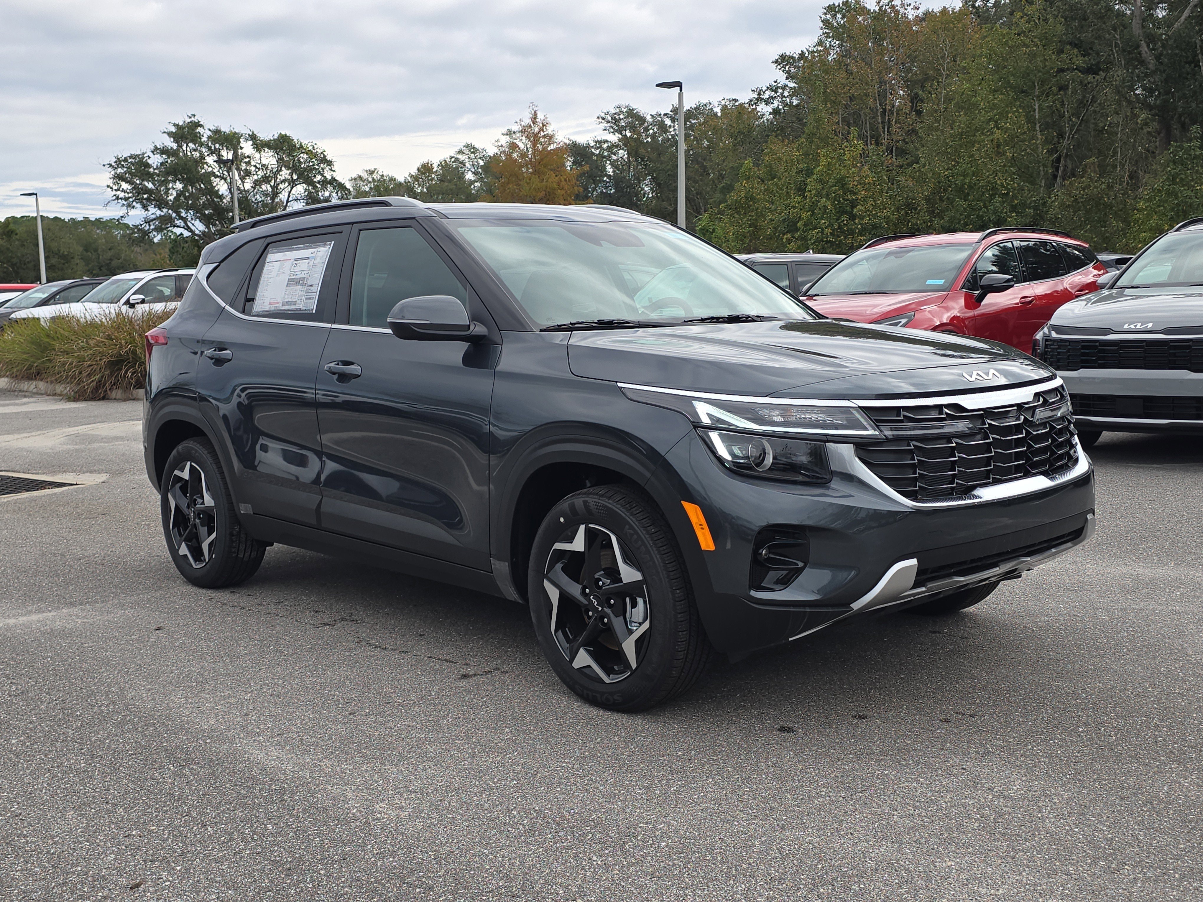 New 2026 Gravity Gray Kia EX image 2