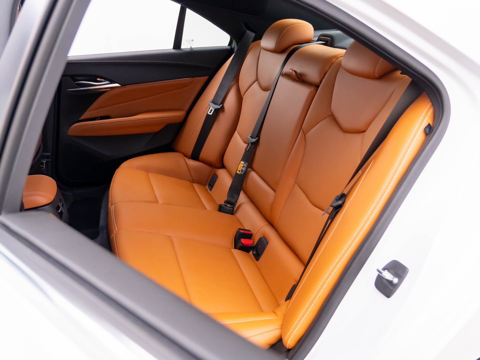 Used 2024 White Cadillac Premium Luxury image 18