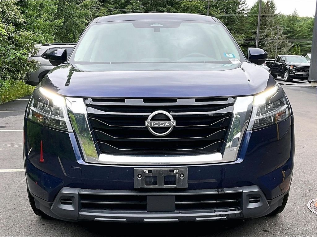 Used 2022 Blue Nissan S image 2