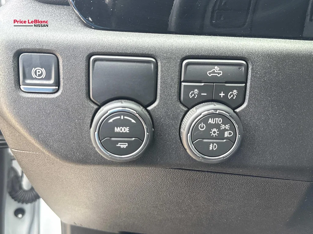 Used 2026 Summit White Chevrolet RST image 20