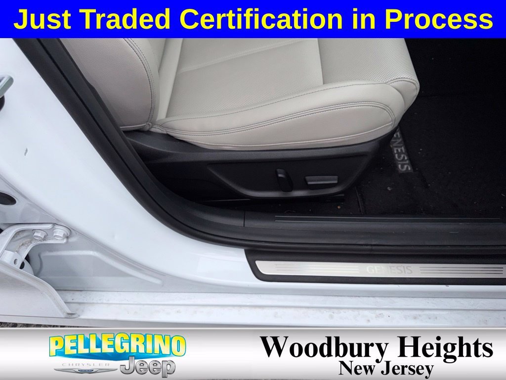 Used 2023 White Genesis 2.0T image 16