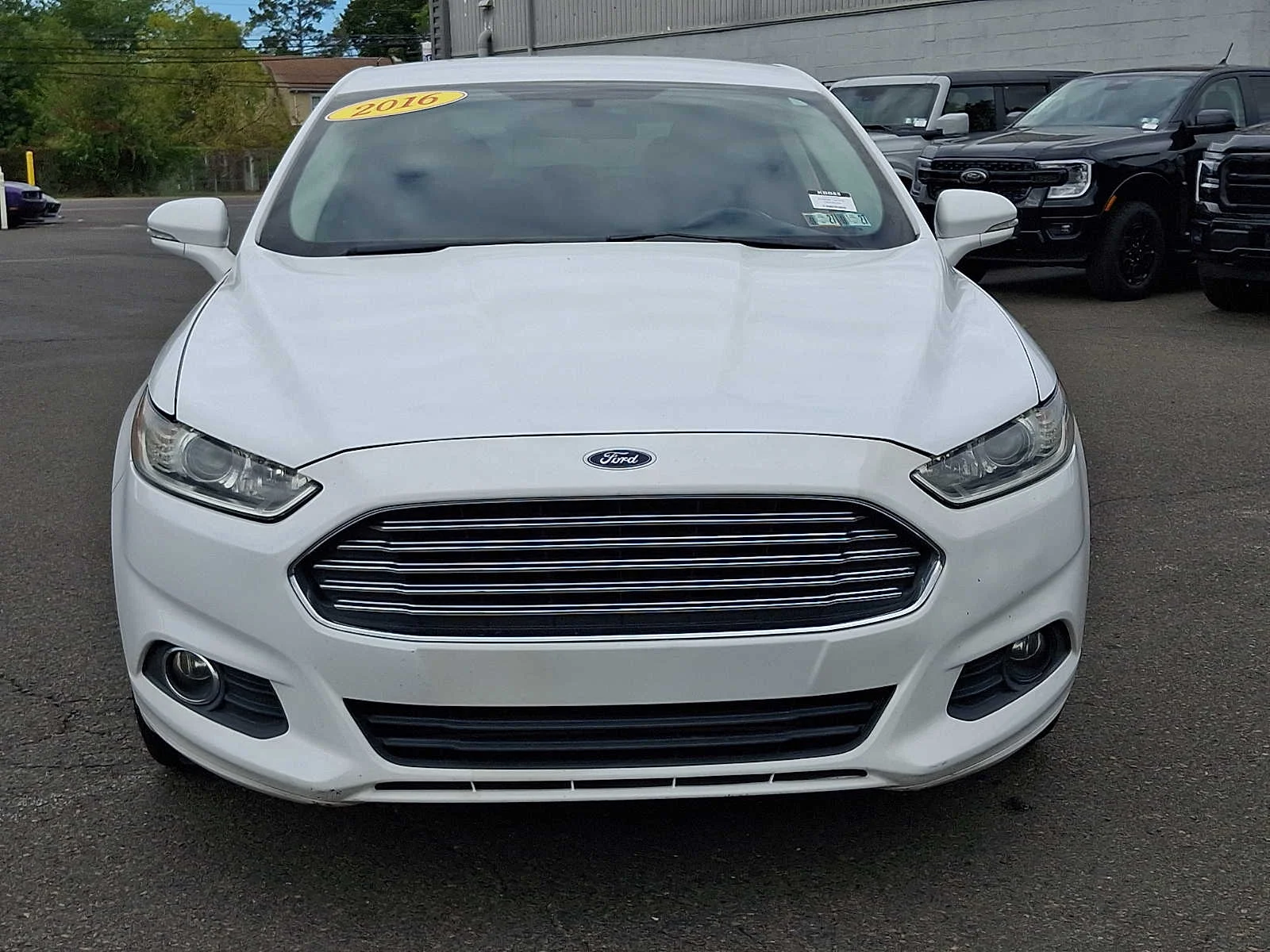Used 2016 White Ford SE image 2