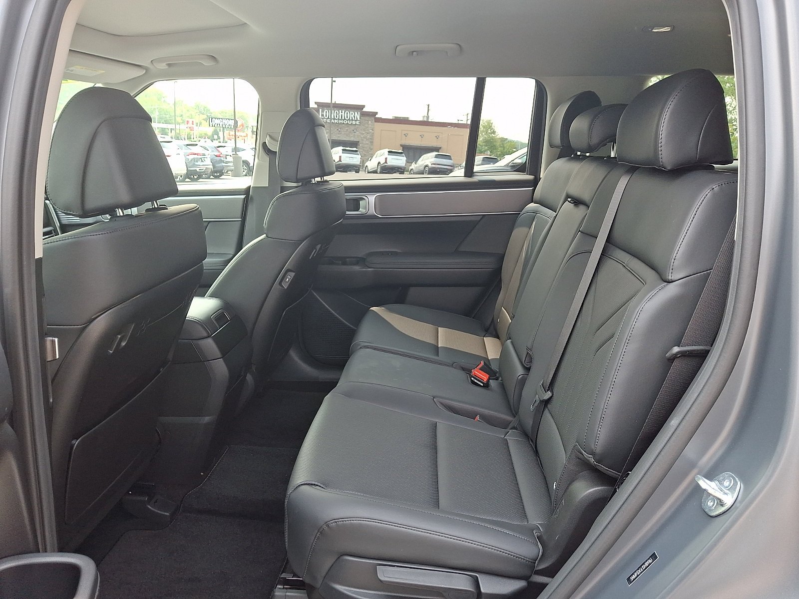 2025 Hyundai Santa Fe XRT - Photo 10