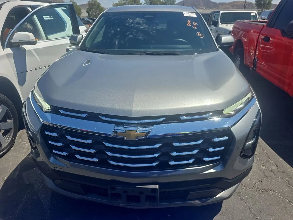 Used 2025 Gray Chevrolet LT image 2