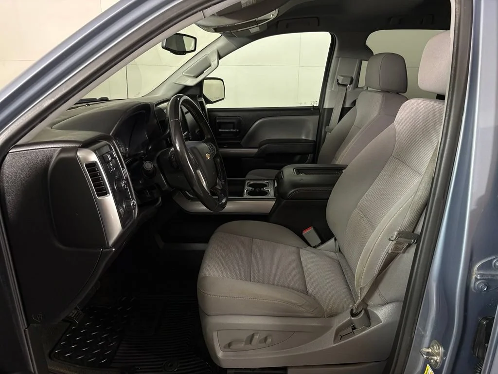 Used 2016 SLATE GREY METALLIC Chevrolet LT image 19