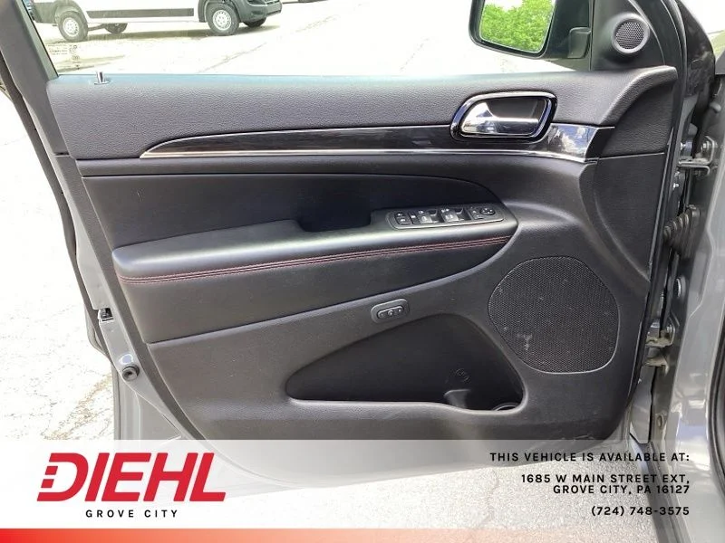 Used 2019 Gray Jeep Trailhawk image 26