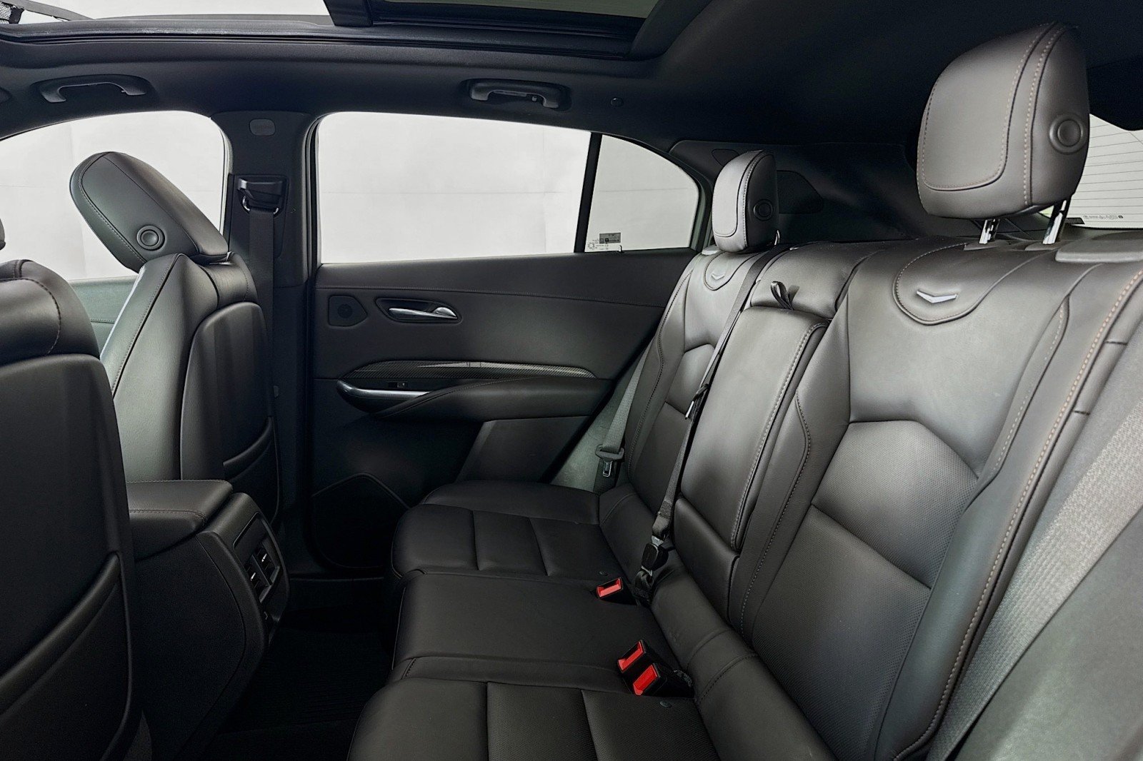 Used 2019 Shadow Metallic Cadillac FWD Sport image 8