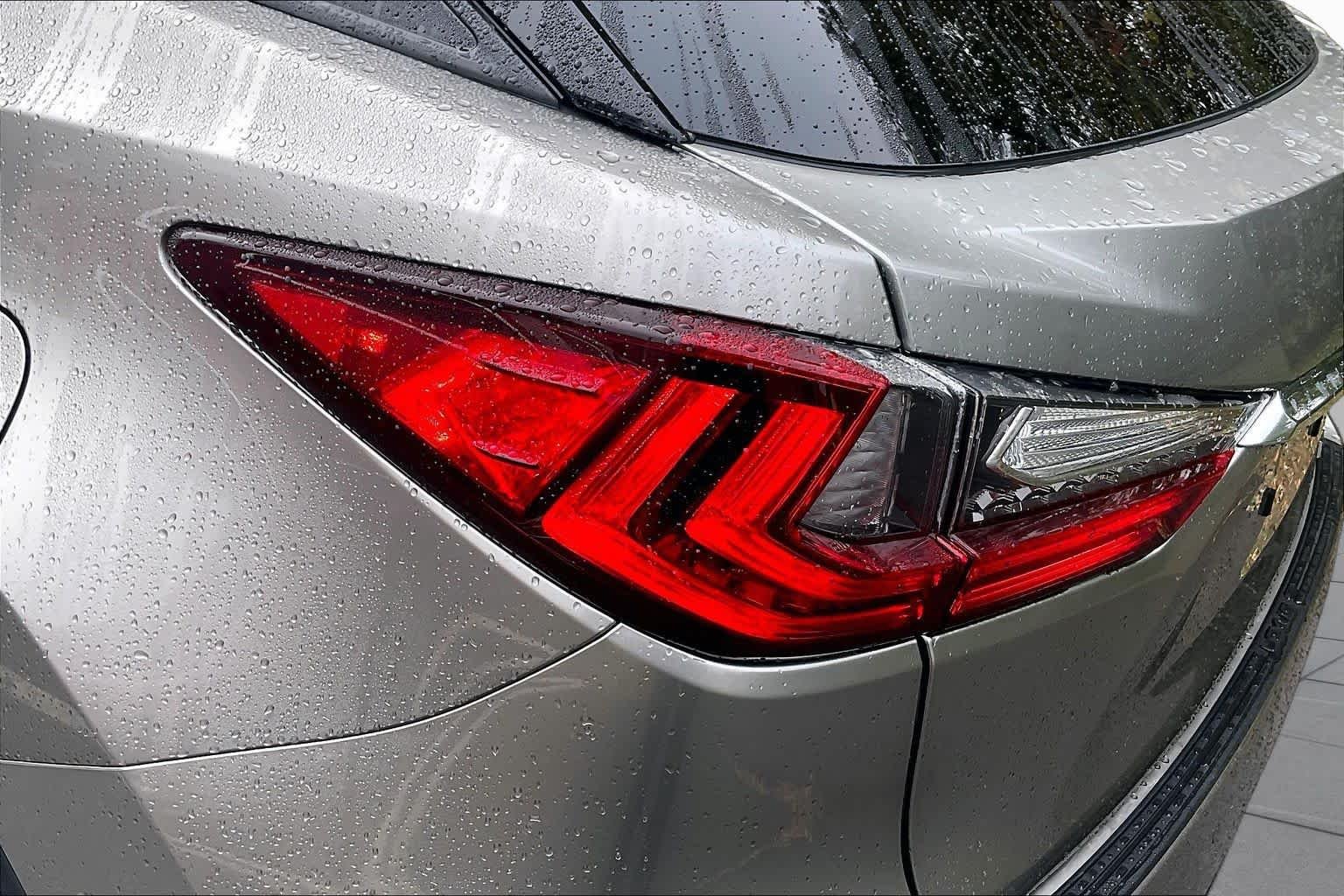 Used 2021 Atomic Silver Lexus  image 27