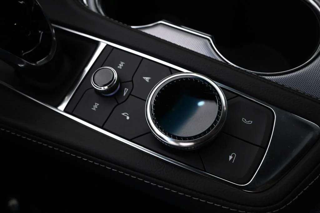 New 2026 Black Raven Cadillac Premium Luxury image 33