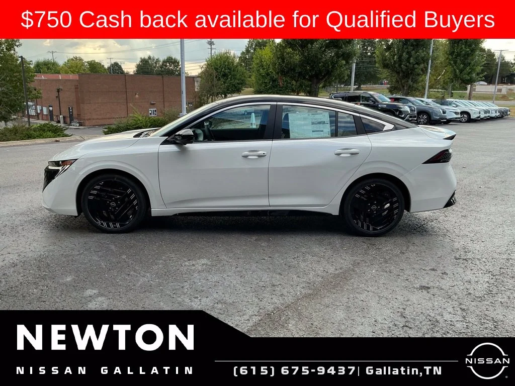 New 2027 Aspen White TriCoat / Super Black Two-tone Nissan SR image 4