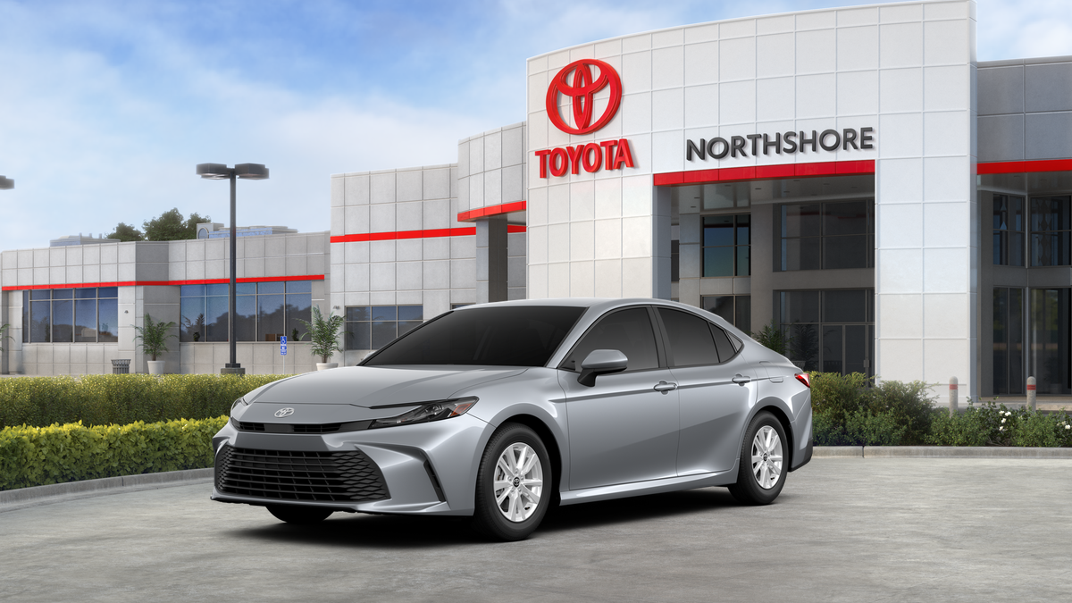 2026 Toyota Camry LE Hybrid's photo