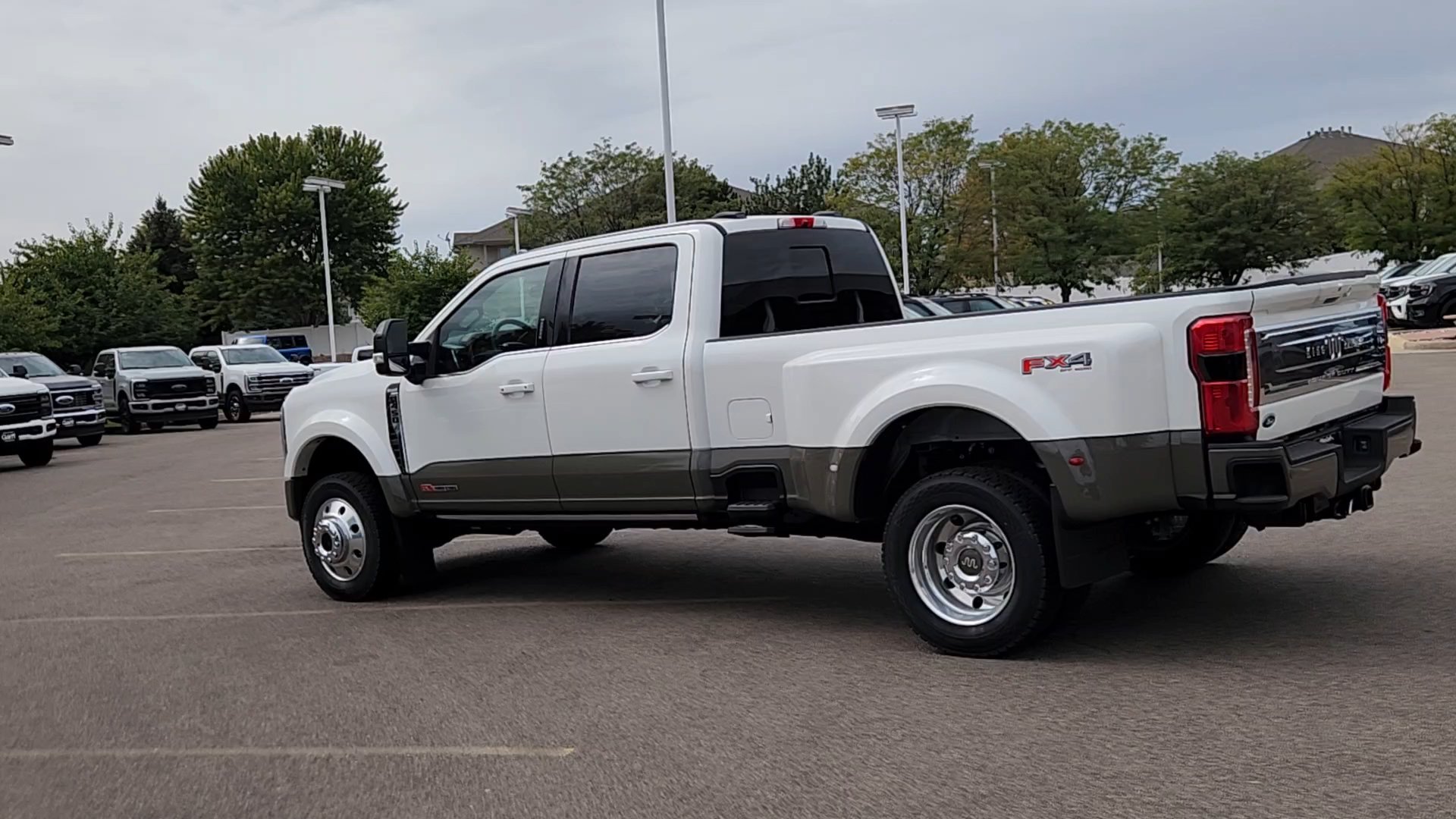New 2026 Star White Metallic Tri-Coat Ford King Ranch image 25