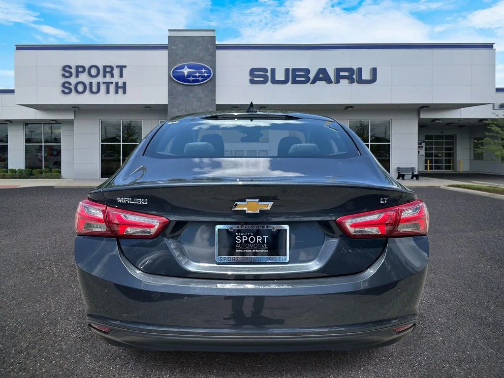 Used 2020 Gray Chevrolet LT image 4