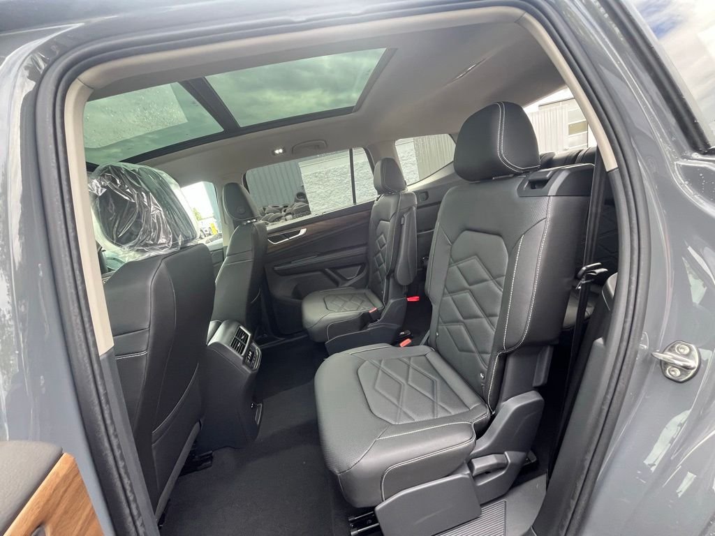 New 2026 Gray Volkswagen 2.0T SE w/Technology image 22