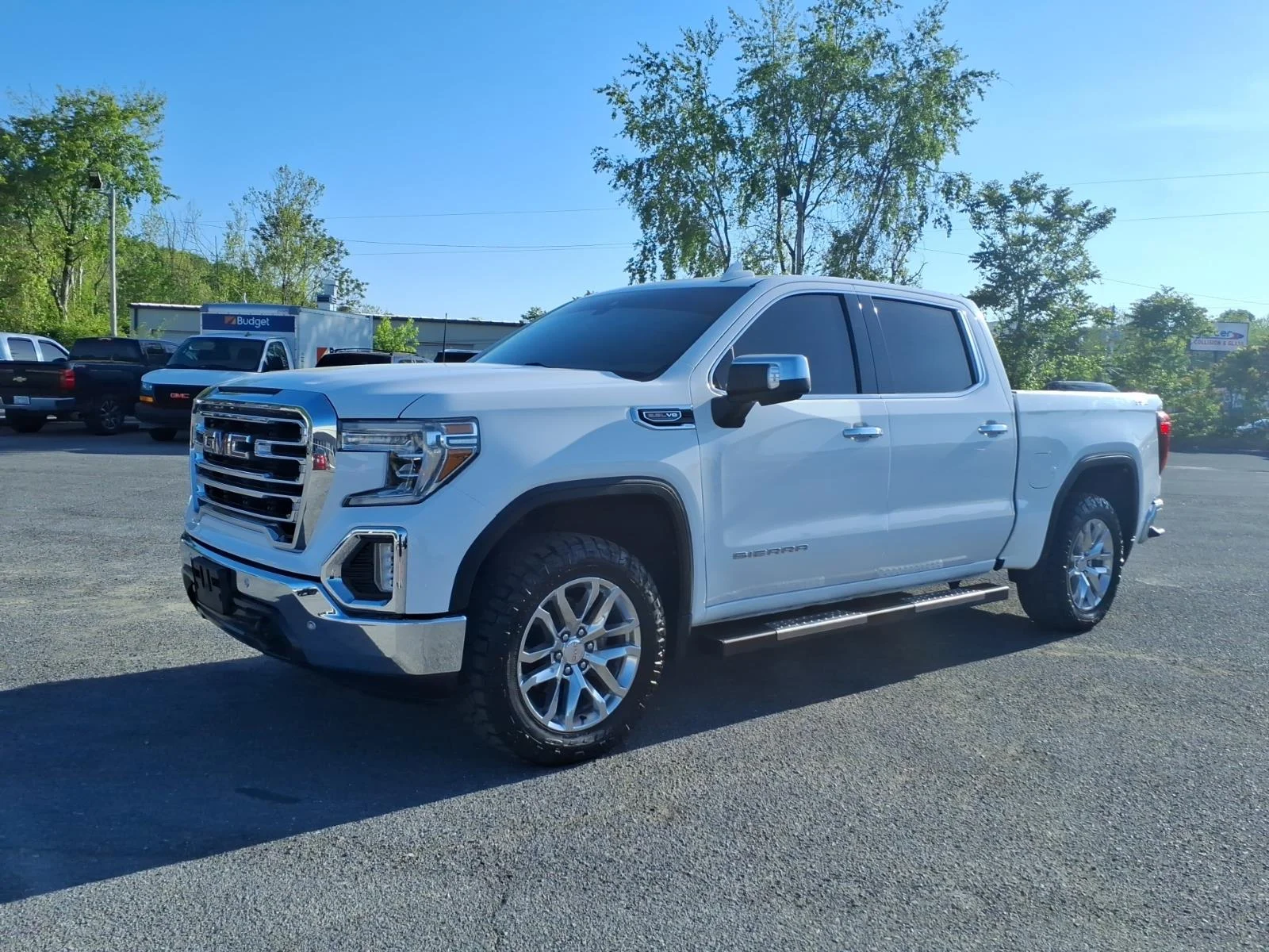 2020 GMC Sierra 4WD Crew Cab Short Box SLT's photo