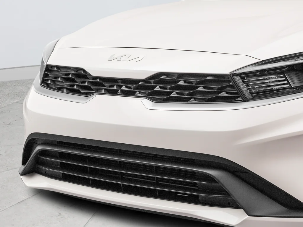Used 2023 White Kia GT image 47