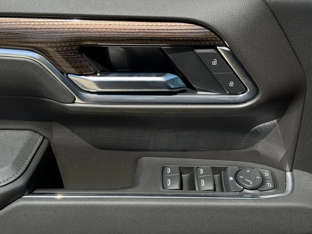 New 2026 Sterling Gray Metallic Chevrolet LT image 15