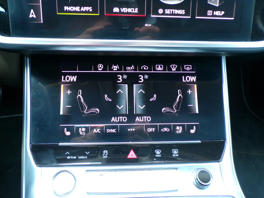 Used 2019 Daytona Gray Pearl Effect Audi Prestige image 18