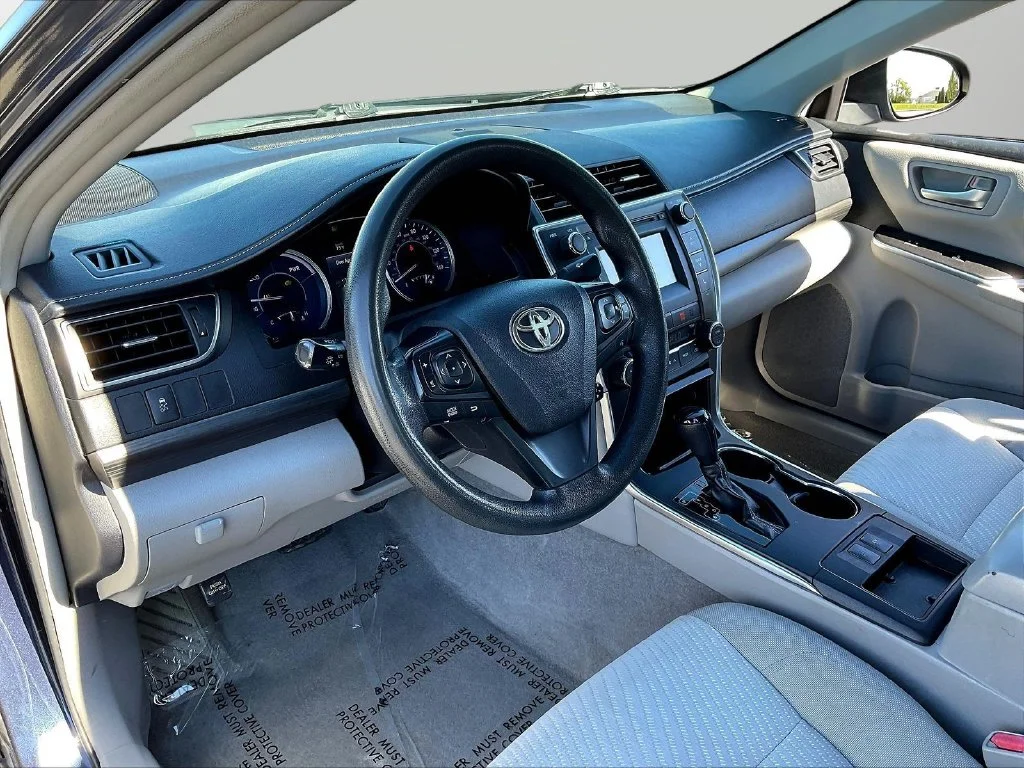 Used 2017 Parisian Night Pearl Toyota LE image 18