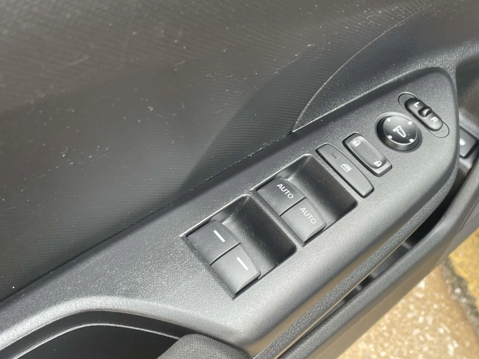 Used 2019 Crystal Black Pearl Honda LX CVT image 12