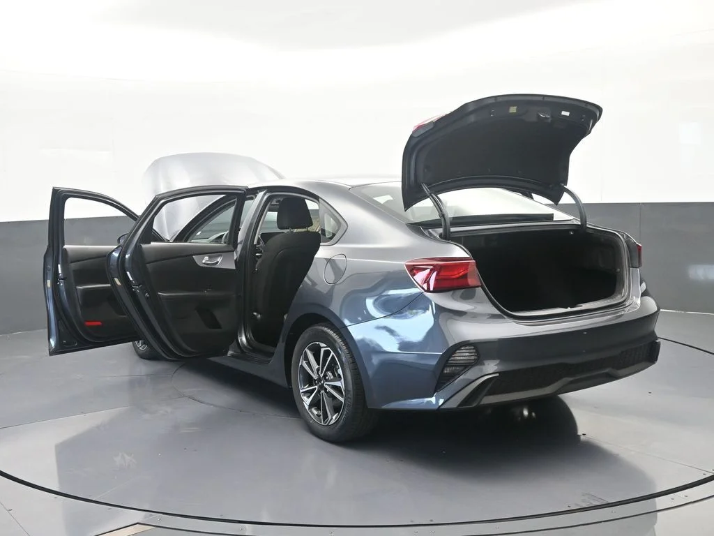 Used 2024 Gravity Gray Kia LXS image 71