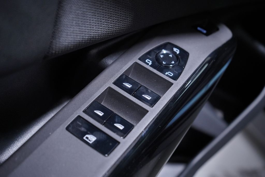 New 2026 Black Sapphire Metallic BMW M50 xDrive image 11