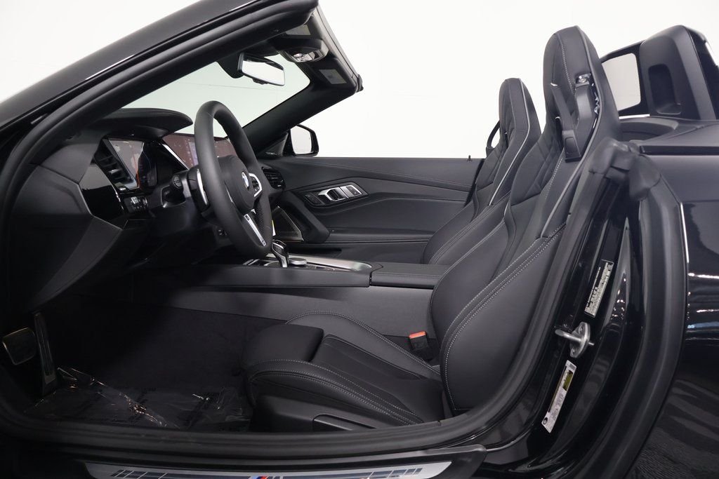 New 2026 Black Sapphire Metallic BMW sDrive30i image 6