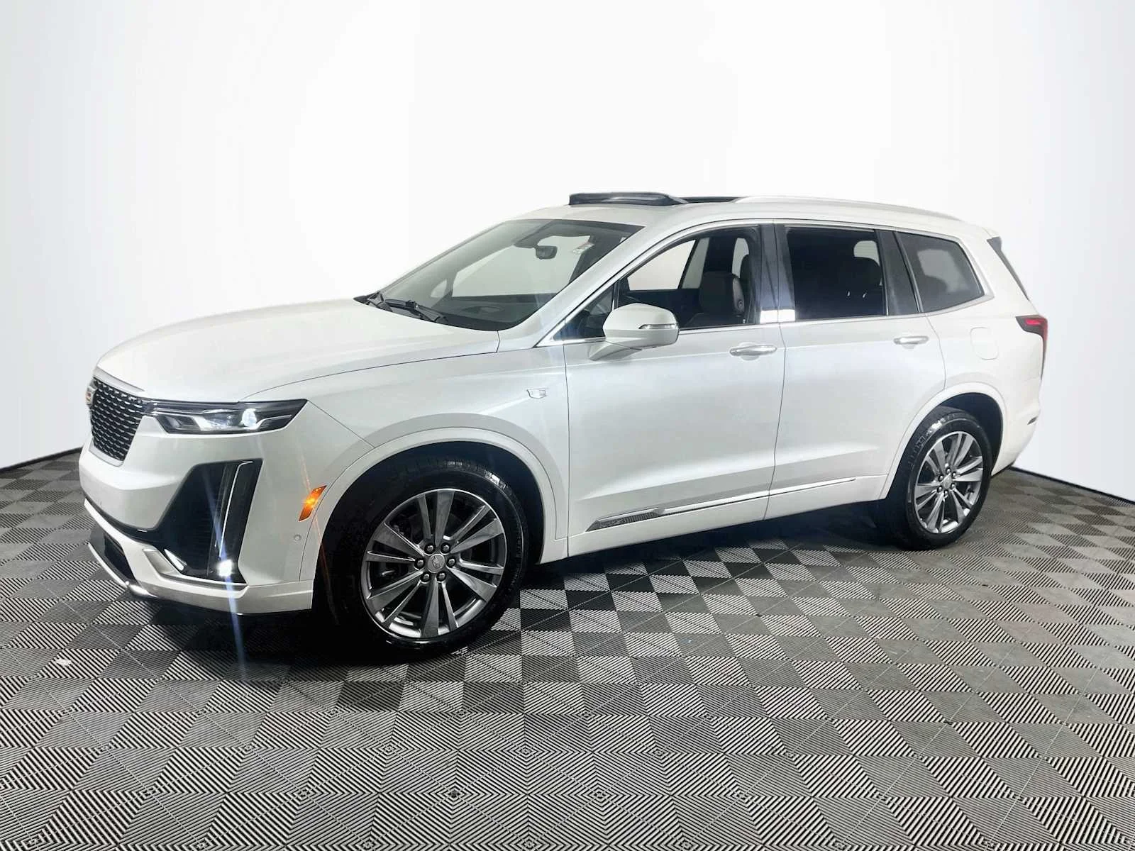2025 Cadillac XT6