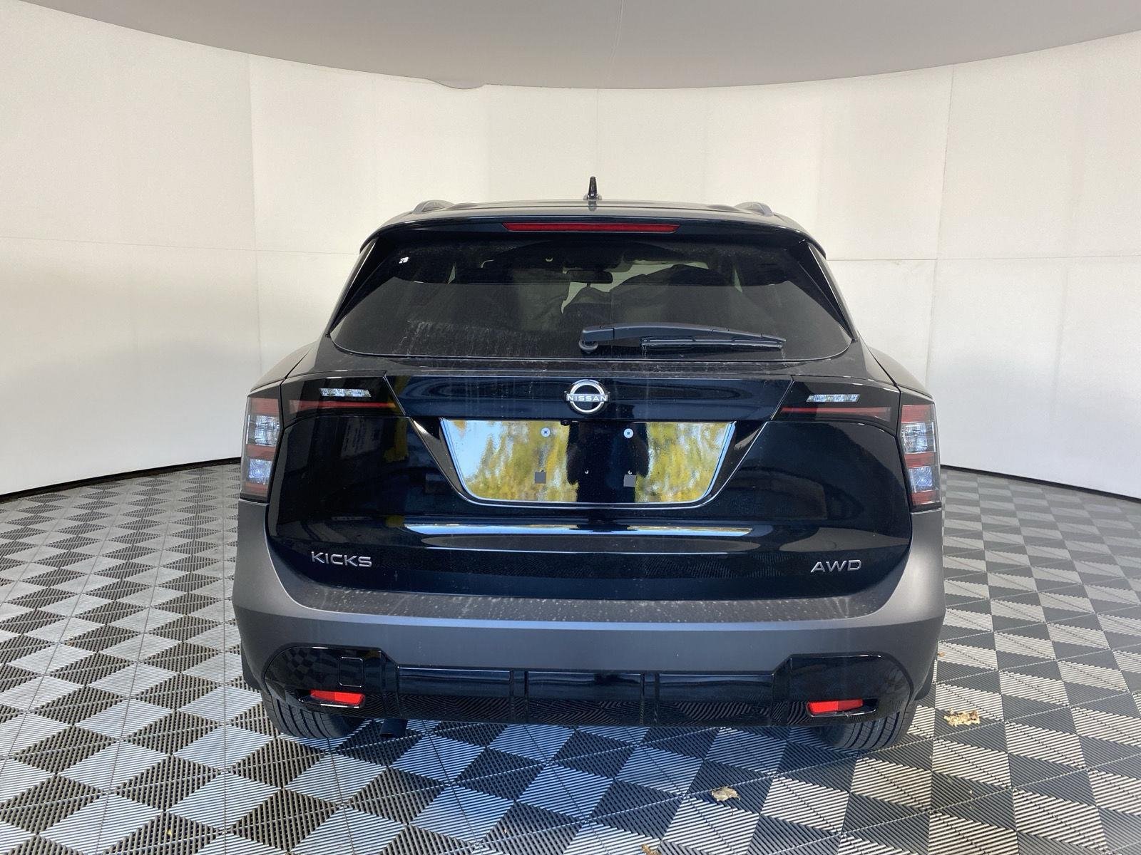 New 2027 Super Black Nissan SV image 18
