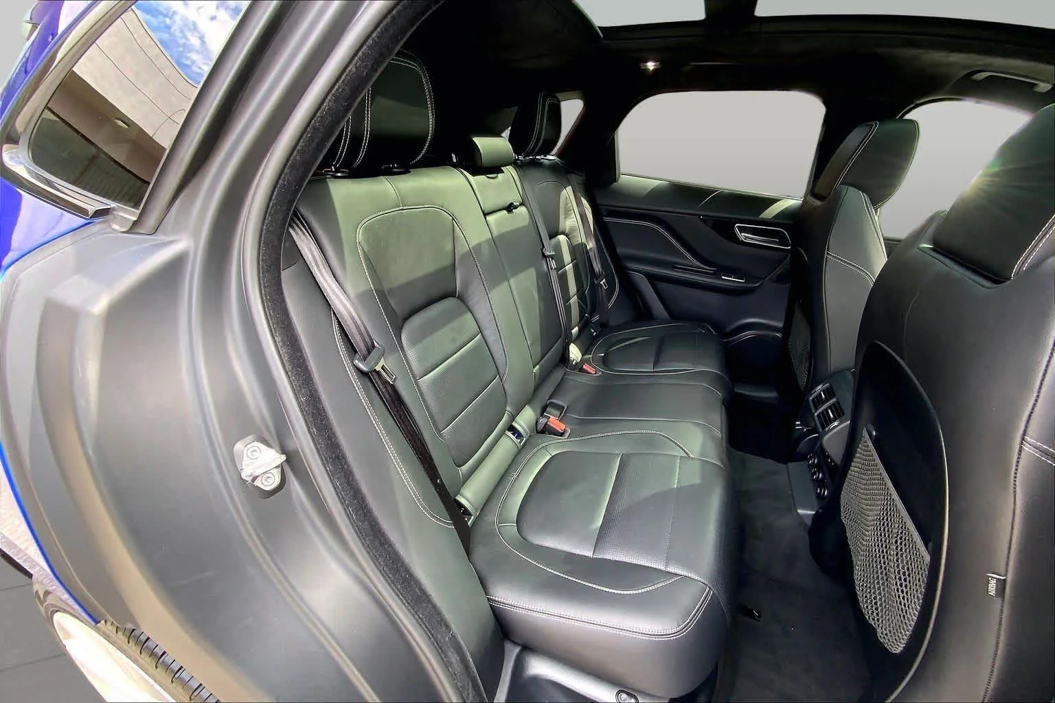 Used 2019  Jaguar S image 19